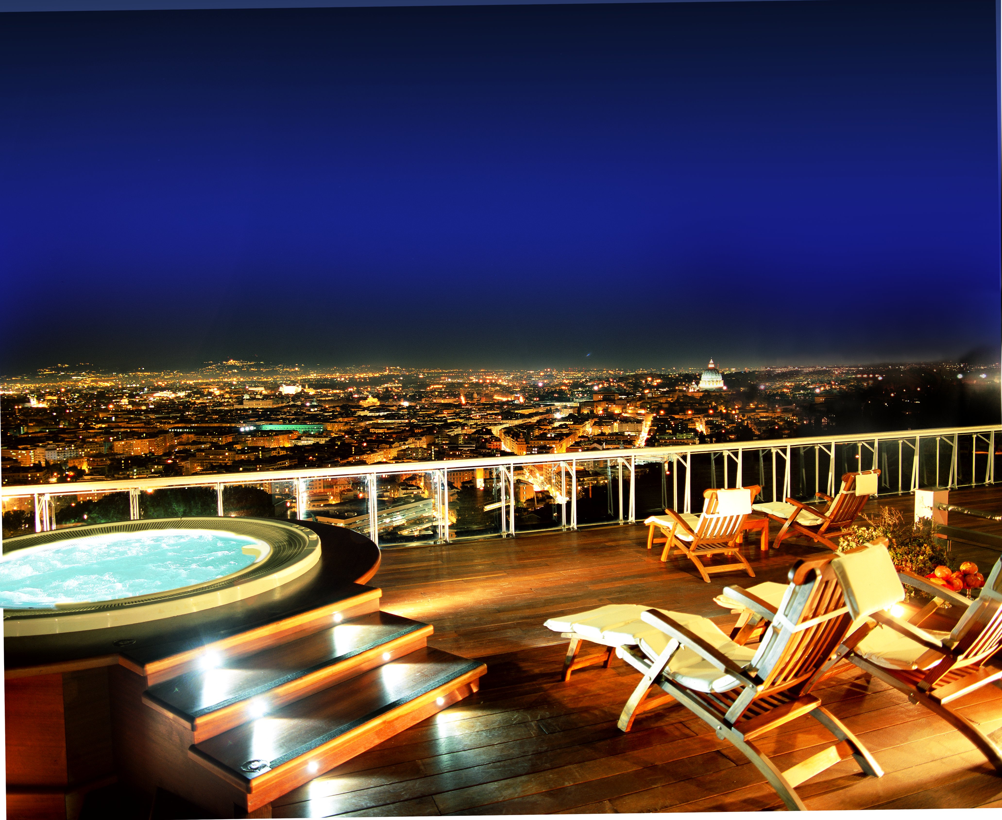 Penthouse Suite-Rooftop Pool