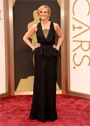 Julia Roberts in Givenchy by Riccardo Tisci
